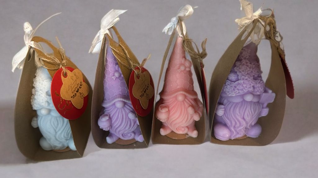 Gnome Pino. Candela a forma di gnomo.Bougies, Kerzen